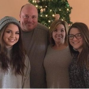 Meet your Posher, Holli